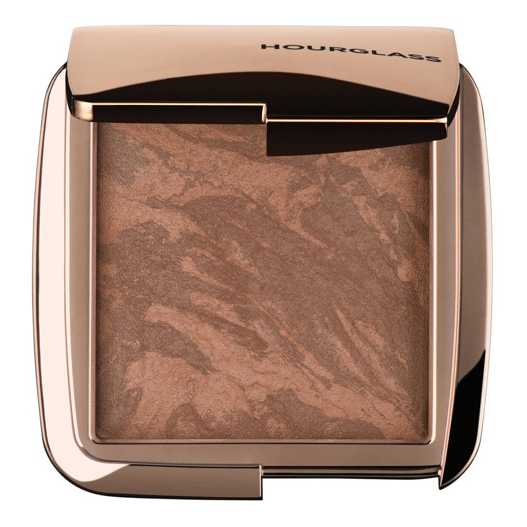 Hourglass - Ambient Lighting Bronzer - Rozświetlający Bronzer Do Twarzy - Radiant Bronze Light - Dla Kobiet