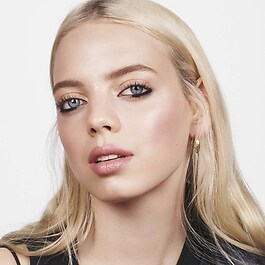 Lip & Cheek - L&aacute;bios e rosto