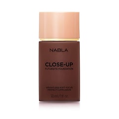 Close-Up Futuristic Foundation, NABLA