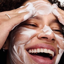 ATOBARRIER365 Foaming Cleanser - Pianka oczyszczająca i r&oacute;wnoważąca pH