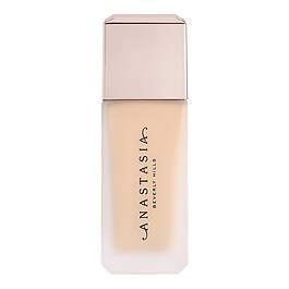 Impeccable Blurring Second-Skin Matte Foundation - Make-up