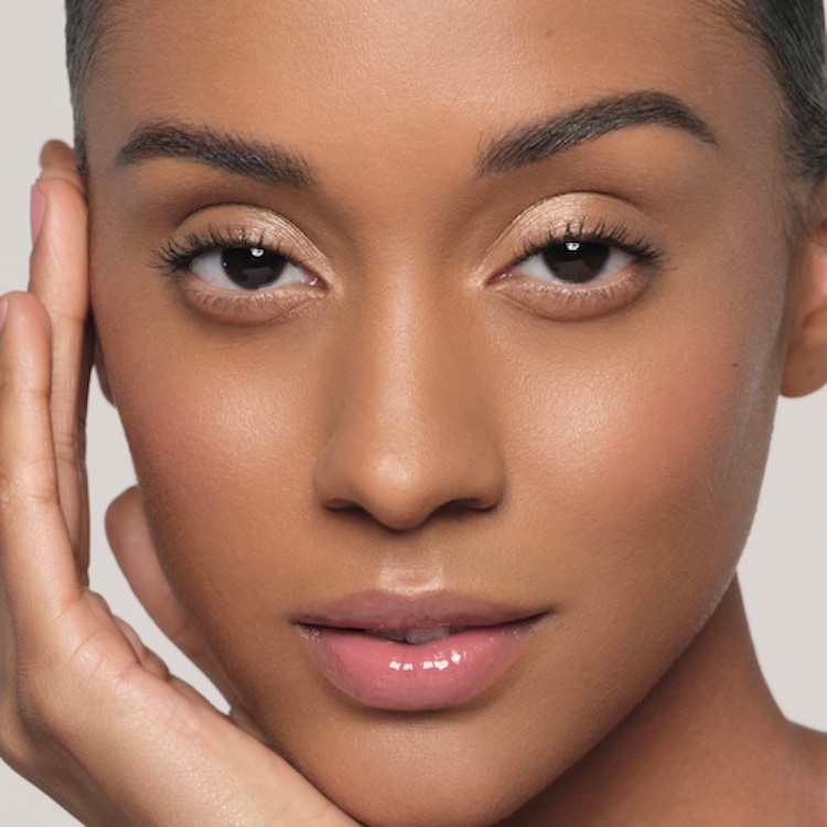 Impeccable Blurring Matte Setting Spray - Spray Fixateur