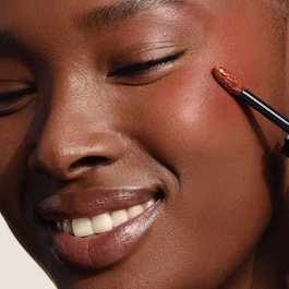 Luminous Silk Cheek Tint - Colorete Líquido Larga Duración