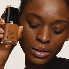 Luminous Silk – Base de maquillaje de acabado radiante y natural