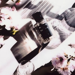 Signature Sakura Eau de Parfum