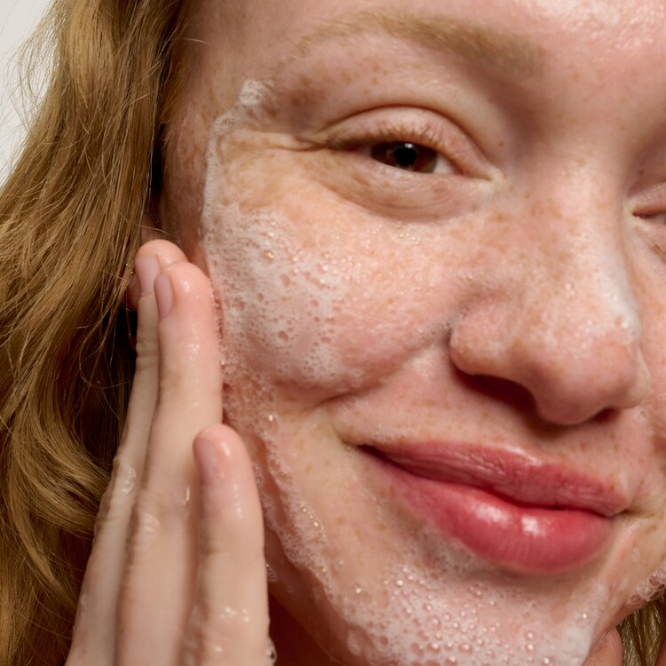 The POREfessional Good Cleanup - Spuma demachiana pentru purificarea porilor