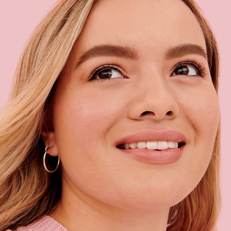 Goof Proof Brow Powder - Pratik Kaş Makyajı Için Kaş Pudrası