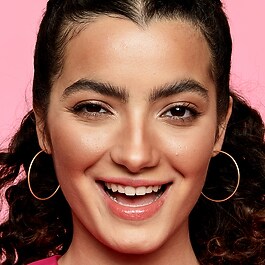 Hello Happy Foundation Mini - Rozjasňuj&iacute;c&iacute; tekut&yacute; make-up v cestovn&iacute; velikosti