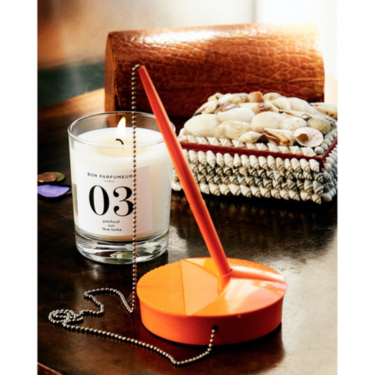 Patchouli, Cuir, Fèves de tonka - Bougie