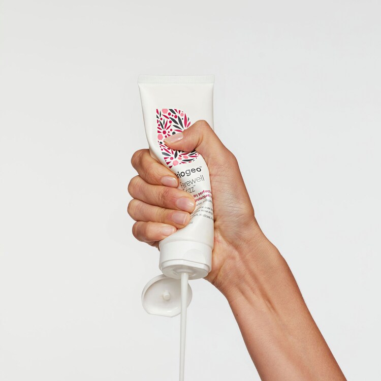 Farewell Frizz - Crème perfectrice avec protection thermique pour mise en plis