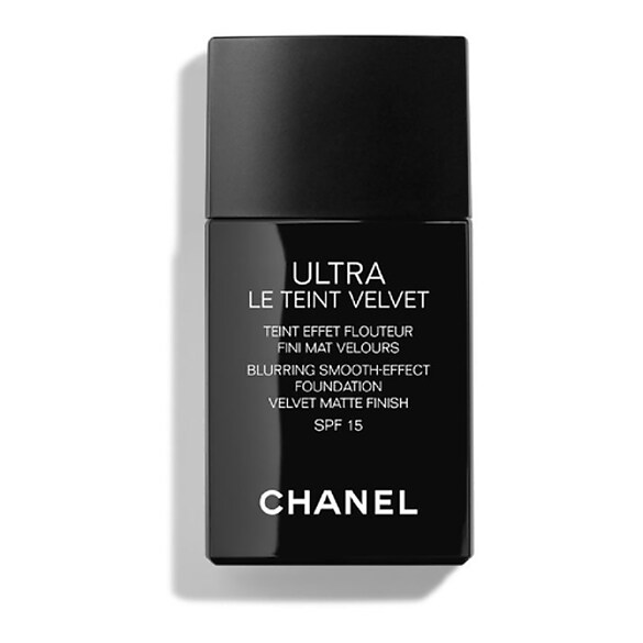 ULTRA LE TEINT VELVET - Fórmula Ultraligera Larga Duración Acabado Mate , Chanel