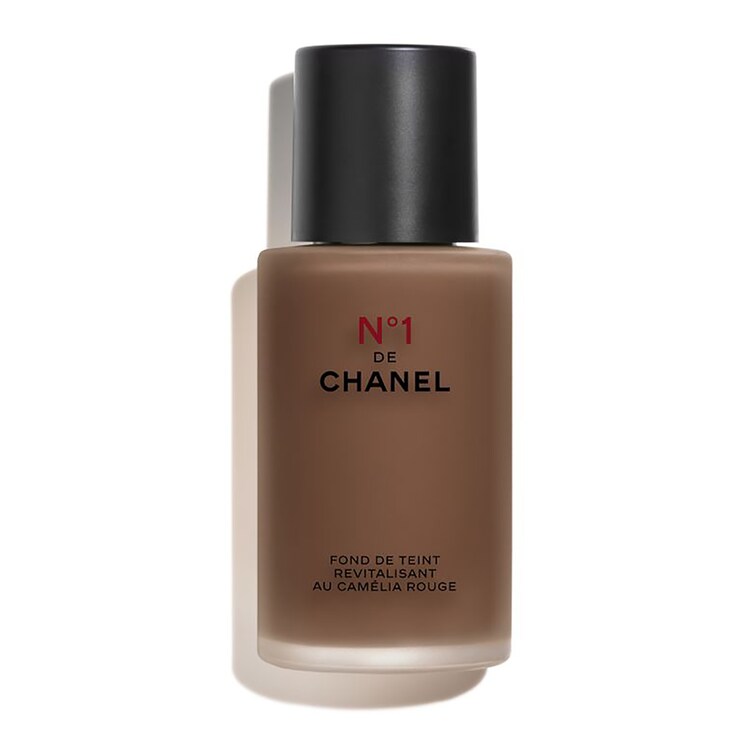 N°1 DE CHANEL REVITALISIERENDE FOUNDATION - Verleiht Leuchtkraft, Schützt