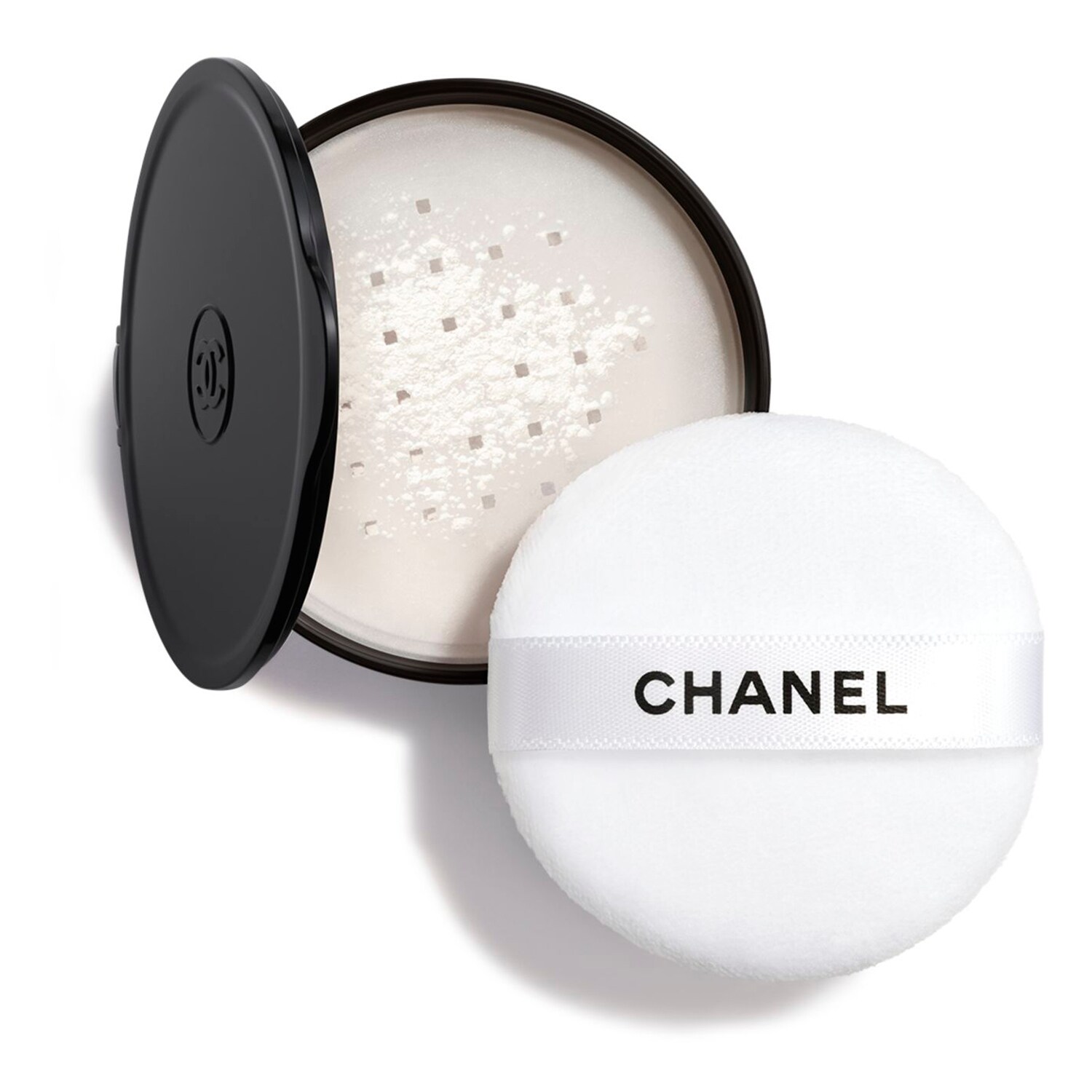 E-shop CHANEL - POUDRE UNIVERSELLE LIBRE – Náplň Sypký Pudr S Přirozeným Finišem.