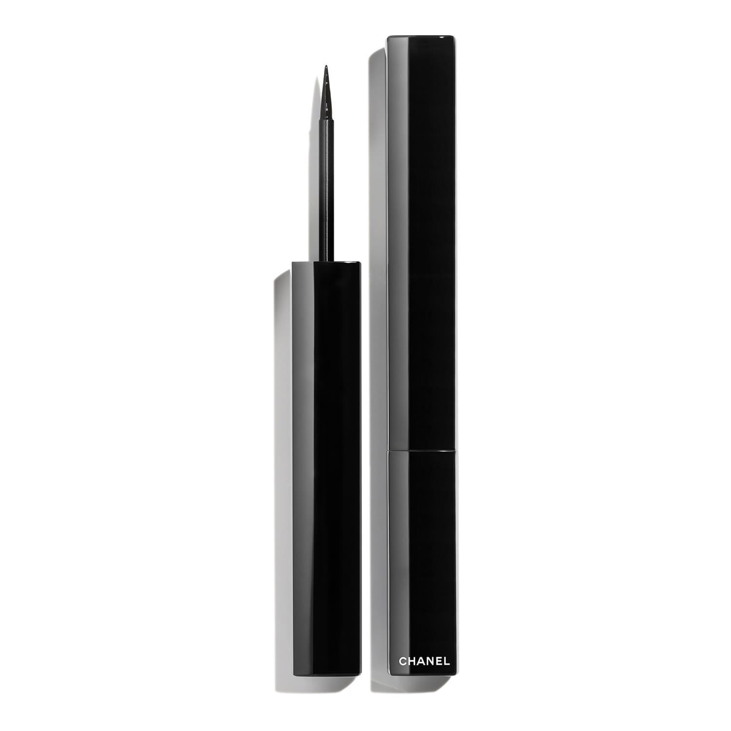 E-shop CHANEL - LE LINER DE CHANEL - Velmi Přesné, Dlouhodržící Tekuté Oční Linky