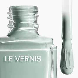 LE VERNIS - Nagellack – Farbe Und Glanz Mit Langem Halt