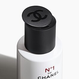 N°1 DE CHANEL POWDER-TO-FOAM CLEANSER - Tozdan Köpüğe Temizleyici