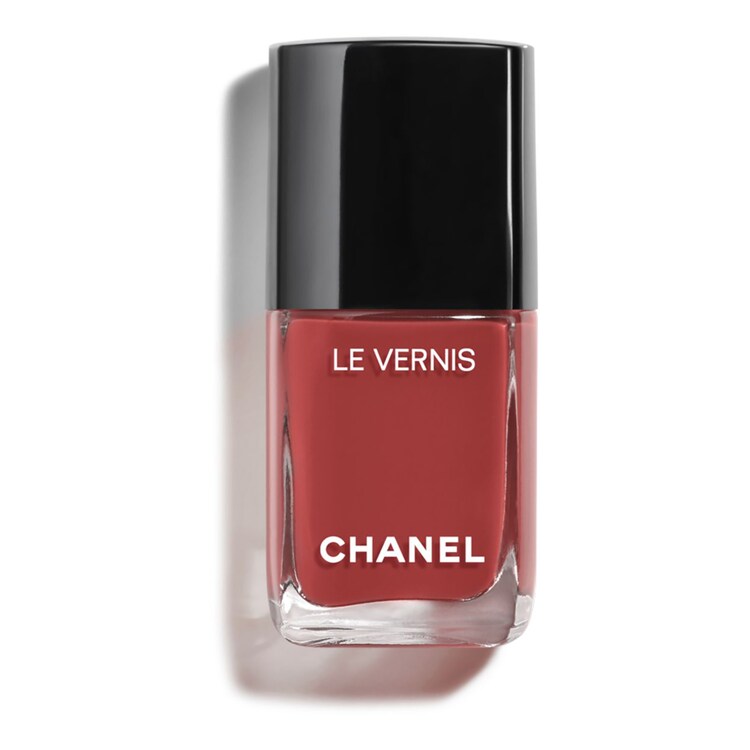 LE VERNIS - Longue Tenue