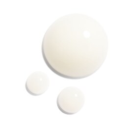 N°1 DE CHANEL - Revitalizing Eye Serum