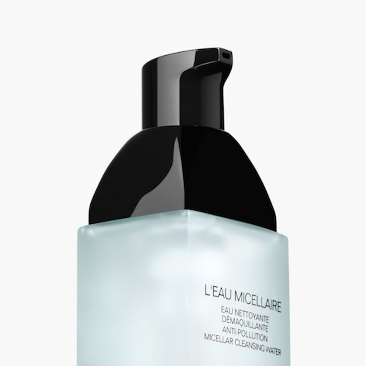 L'EAU MICELLAIRE - Eau Nettoyante Démaquillante Anti-Pollution