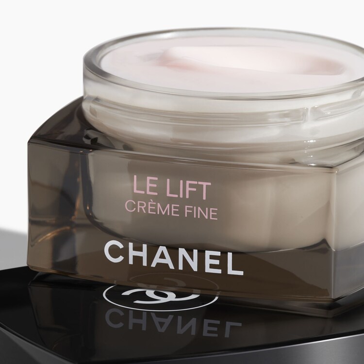 LE LIFT - Leichte, glättende und festigende Creme