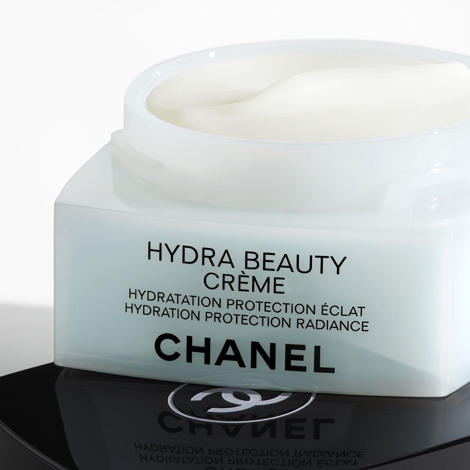 HYDRA BEAUTY CRÈME - Parlaklık Koruyan Nemlendirici Krem ❘ CHANEL