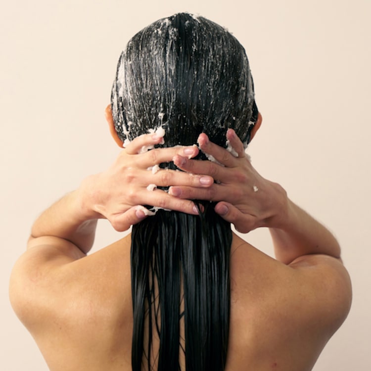 Scrub lavant purifiant au sel marin - Cuir chevelu gras ou sensible