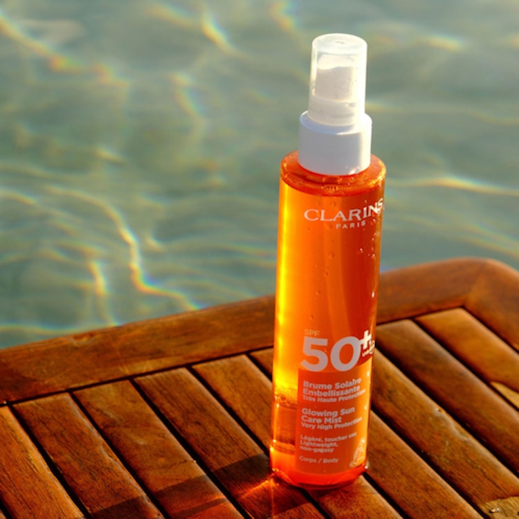 Brume Solaire Embellissante SPF50+ - Très Haute Protection Corps