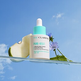 my CLARINS PURE-RESET resurfacing blemish serum
