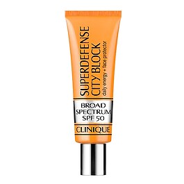 Superdefense City Block SPF 50 - Getönter Sonnenschutz