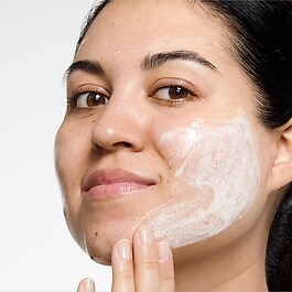 3-Phasen Systempflege - Schritt 1:  Liquid Facial Soap mild