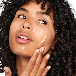 Hydration & Glow  - Canlı ve Nemli Görünüm Seti