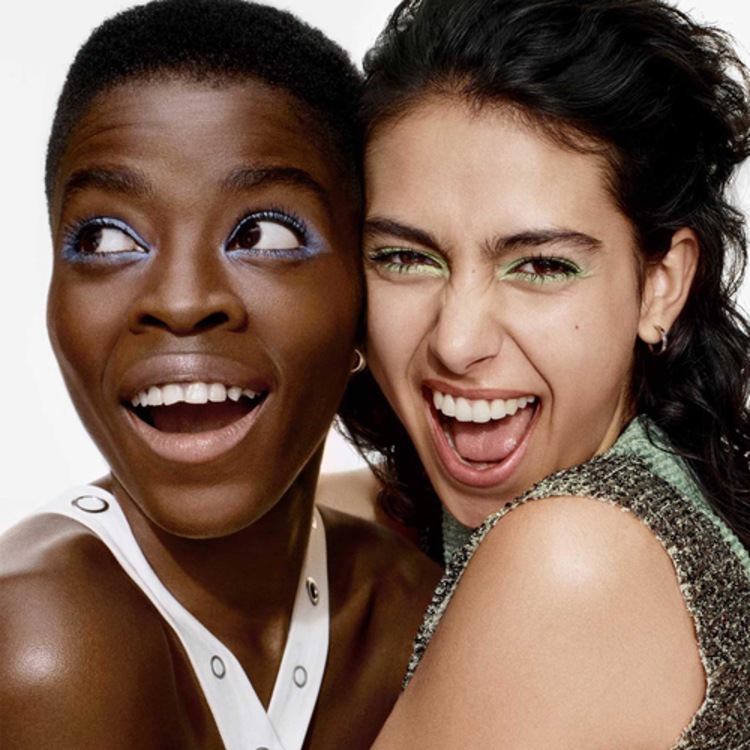 High Impact High-Fi Mascara Volume Total 