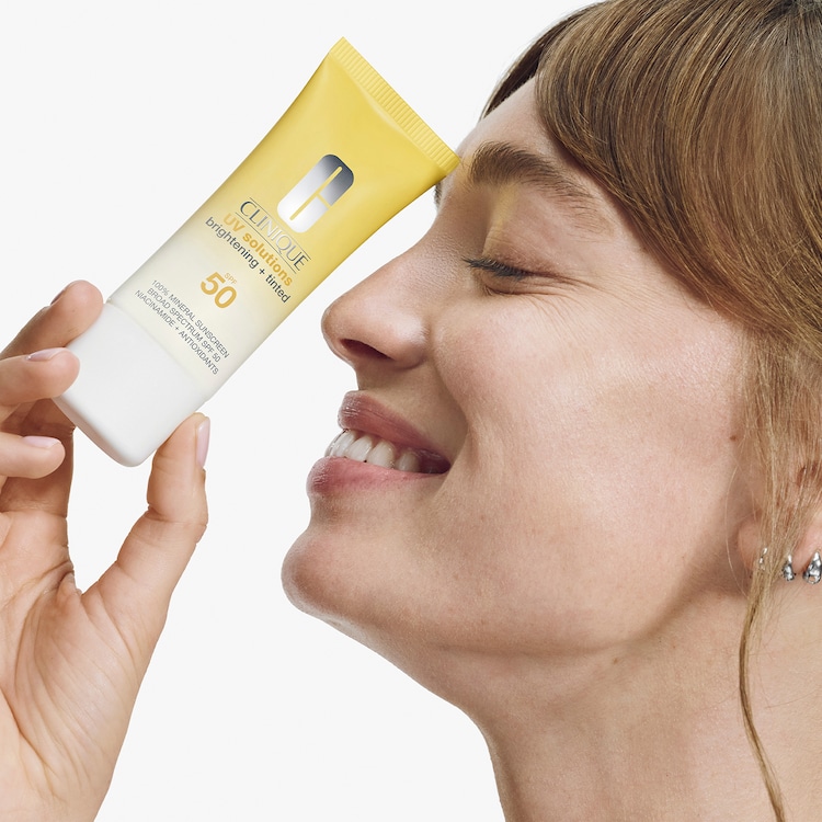 UV Solutions™ - Soin Solaire Illuminateur Teinté​ SPF 50
