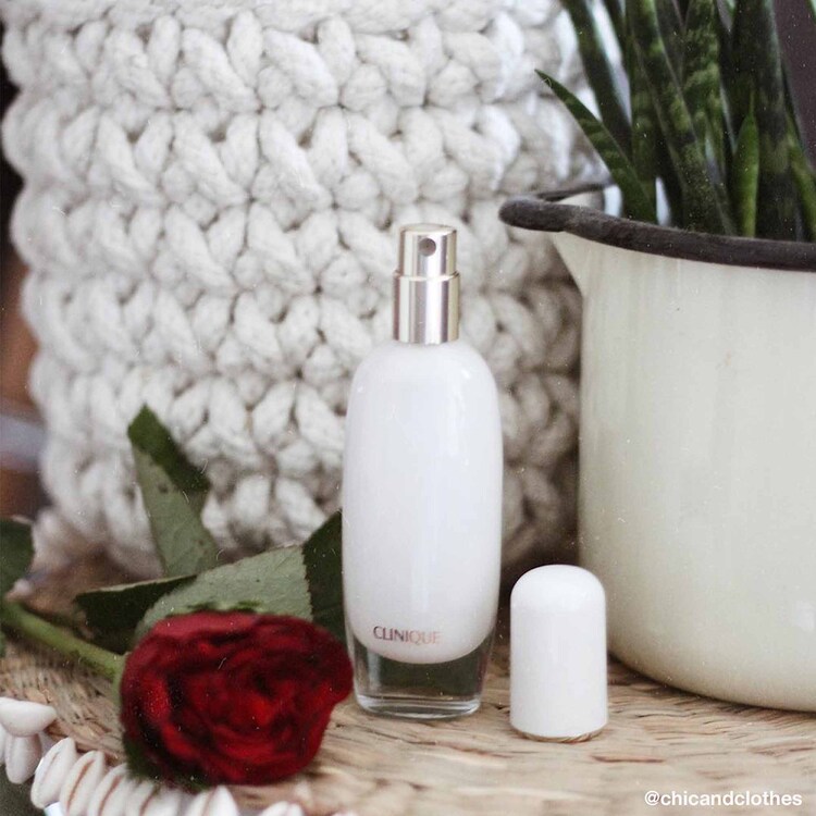 Aromatics in WhiteEau de Parfum