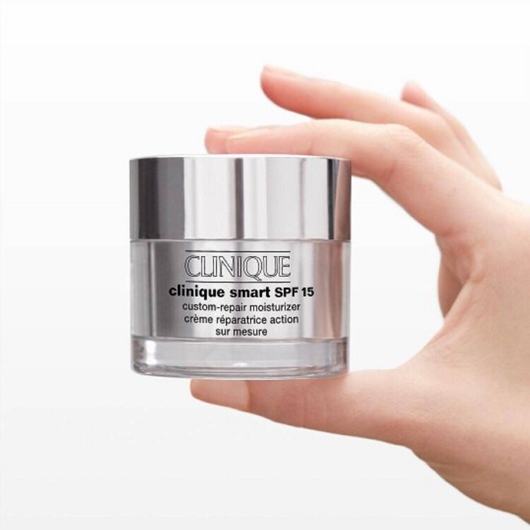 Clinique Smart SPF 15 - Crema Riparatrice su Misura SPF 15