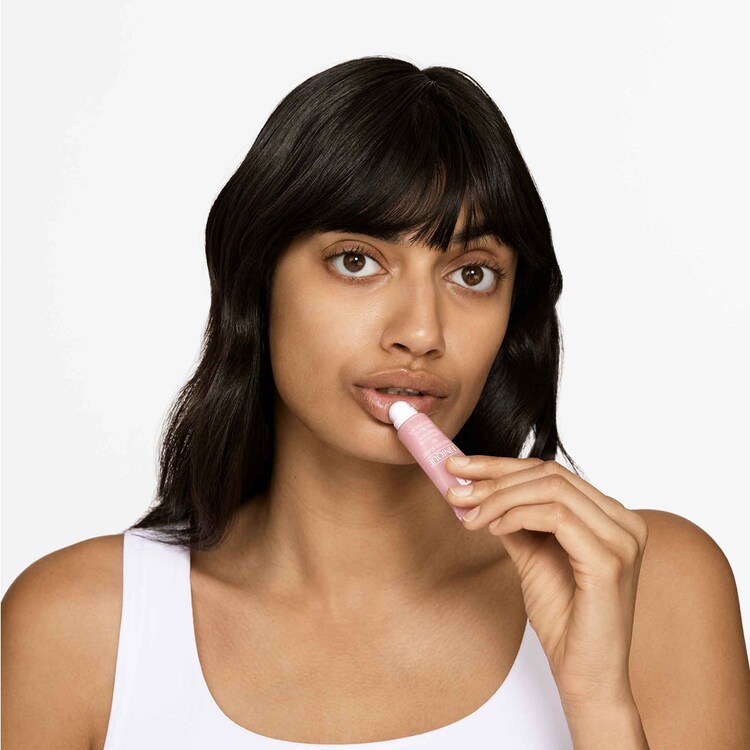 Moisture Surge Lip Hydro 72H - Crema hidratanta pentru buze