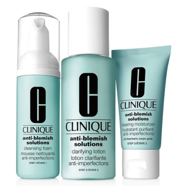 Anti-Blemish Solutions - Basic 3 Temps Formule S.O.S Hydratant Purifiant