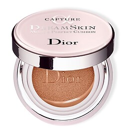 Dreamskin Moist & Perfect Cushion SPF 50 - PA+++