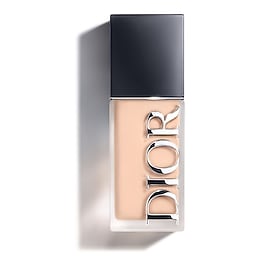 Dior Forever Skin Wear - Matt foundation med 24 timmars h&aring;llbarhet 
