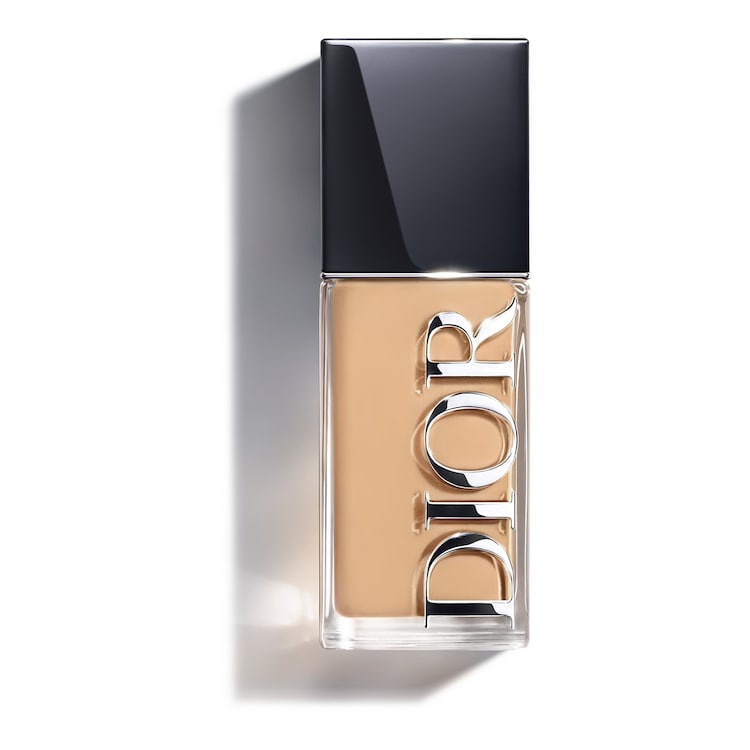 Dior Forever Skin Glow - 24h trwałości i 48h nawilżenia