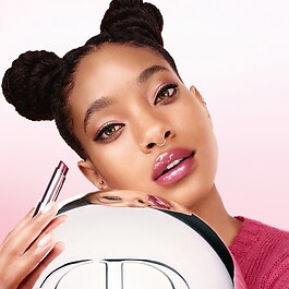 Dior Addict Lip Glow – Lippenbalsam für 48 h Feuchtigkeit – pH-aktivierte Farbe
