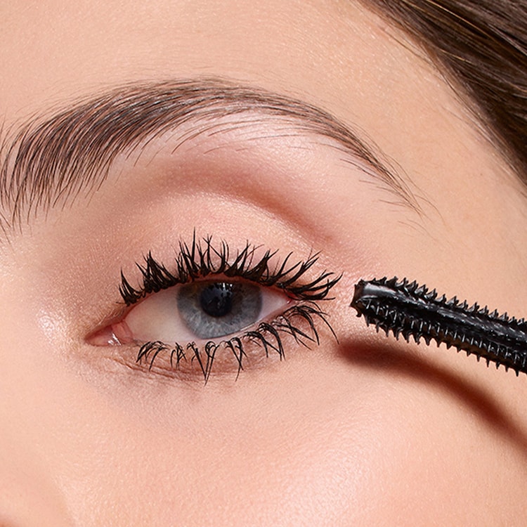 Diorshow Overvolume - 24 Stunden Definition und extremes Volume Mascara