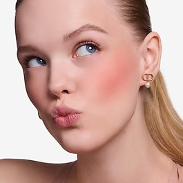 Dior Forever Blush Soft Filter -  acabamento matte luminoso