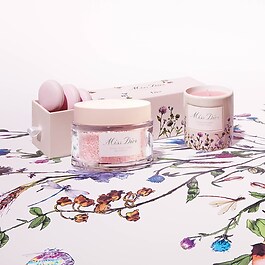 Miss Dior Scented Candle - Millefiori Couture Edition