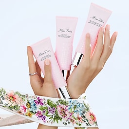 Miss Dior Rose Granita Shower Milk - Exfoliating Milk for the Body
