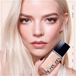 Dior Forever Skin Glow - 24 timmars h&aring;llbarhet, &aring;terfuktande