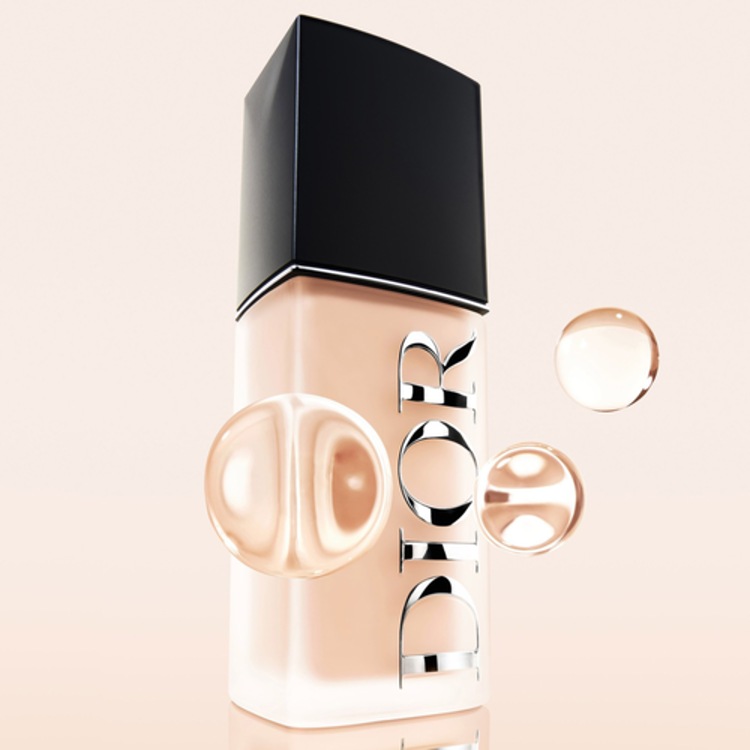 Dior Forever Skin Wear - Fond de teint mat naturel floutant haute tenue 24 h