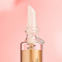 DermInfusions&trade; - Zabieg koloryzujący usta, wypełniający i regenerujący