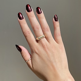 Very Vamp - Reusable Press-On Manicure