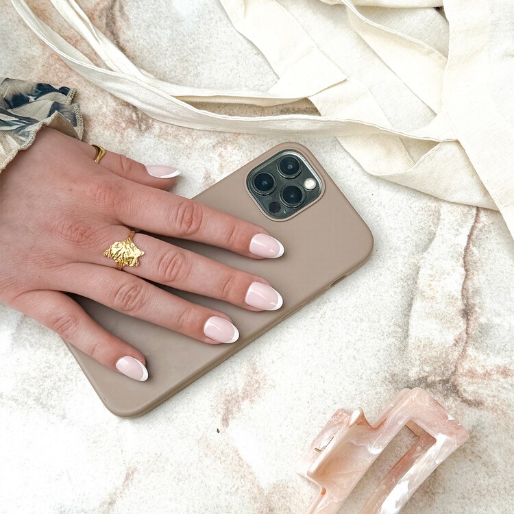 Classic French, Short Almond - Instant Pro Press-on Manicure